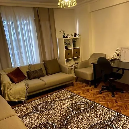 Apartamento Lovely ,cozy Newly Furnished Great Location Estambul